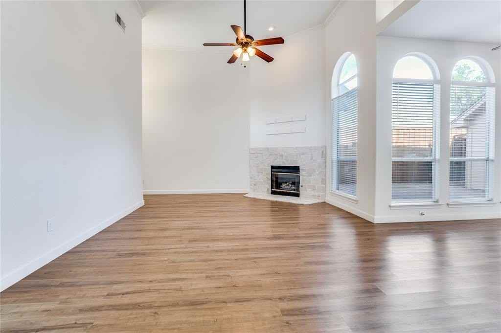 3610 Granbury Dr - Photo 6 of 25