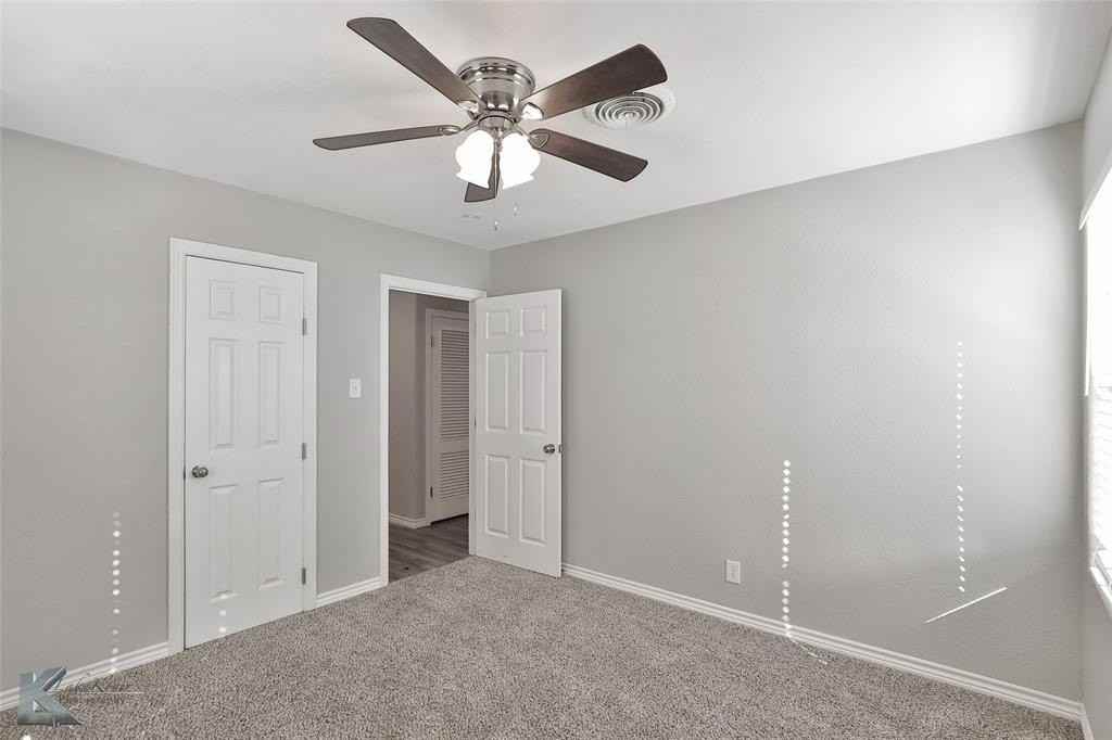 641 Woodlawn Dr - Photo 7 of 40