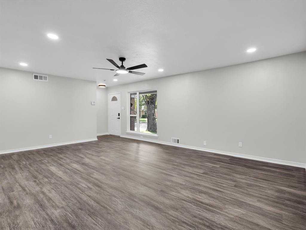 4009 Sweetbriar Dr - Photo 6 of 26