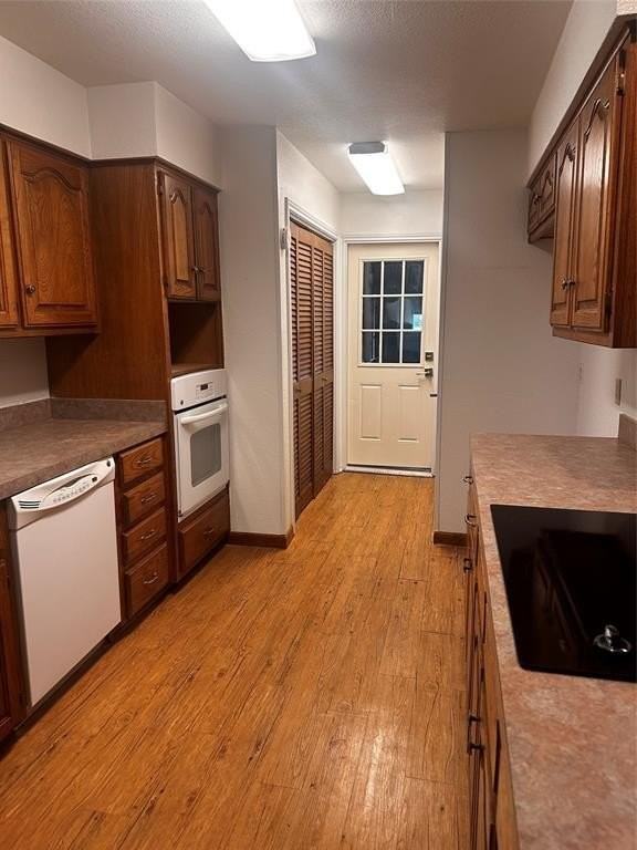 3502 Canton St - Photo 6 of 11