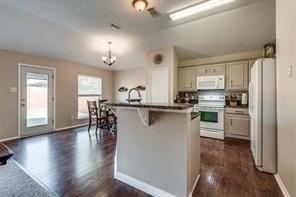 3005 Dove Valley Ln - Photo 7 of 21