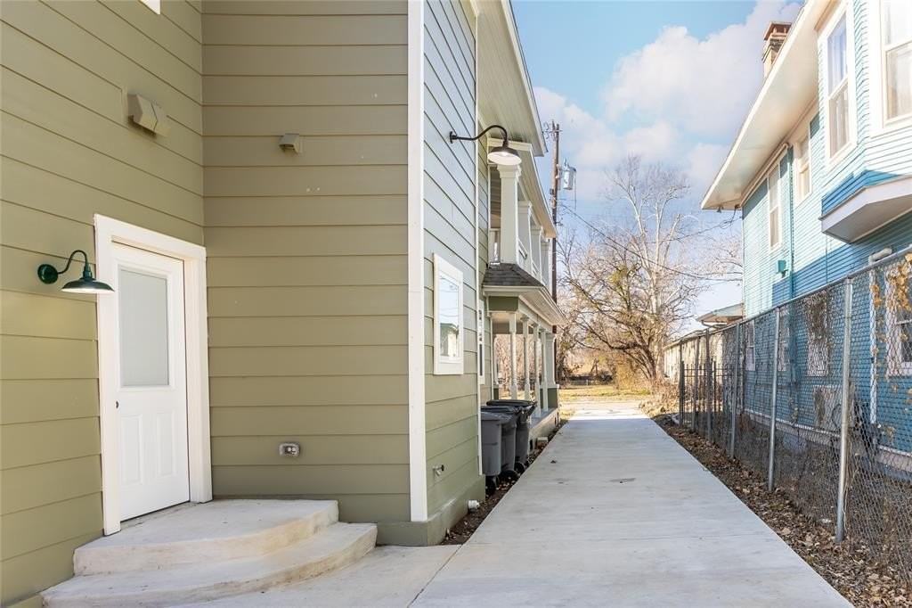 4522 Reiger Ave - Photo 7 of 37