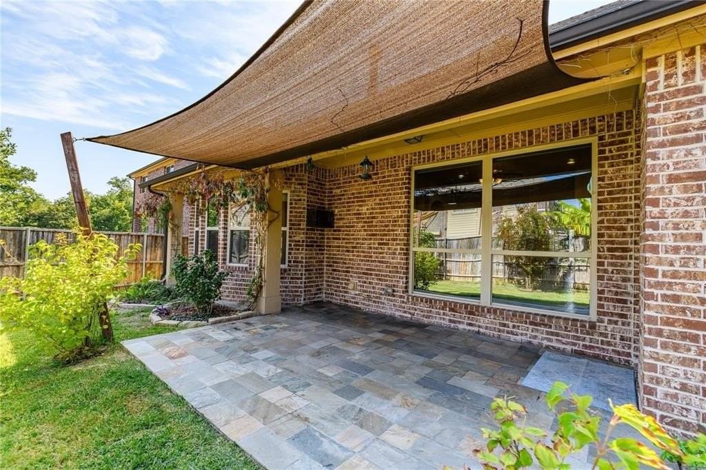 4533 Redbridge Dr - Photo 3 of 26