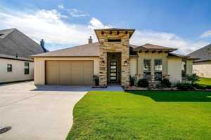 featured image of 1221 Crown Valley Dr