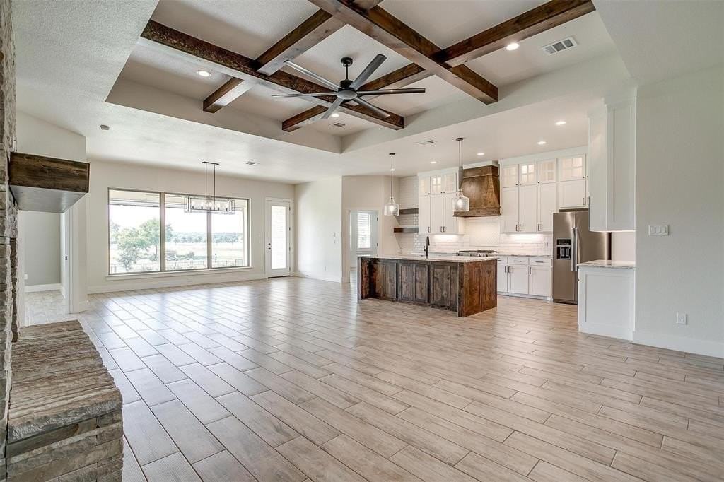 1221 Crown Valley Dr - Photo 3 of 37