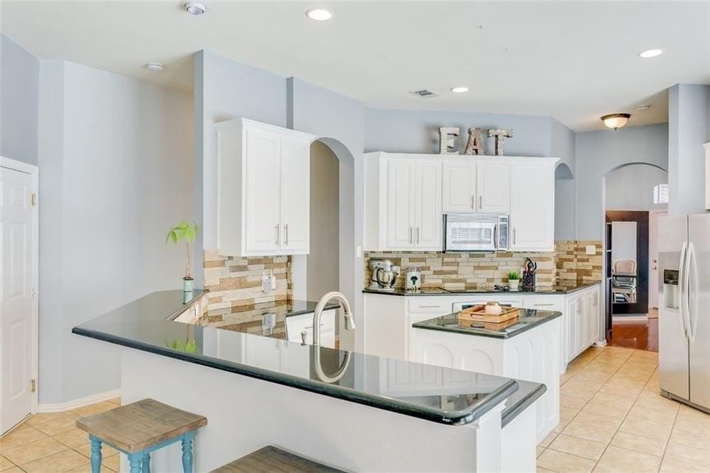 13283 Mannheim Dr - Photo 3 of 17