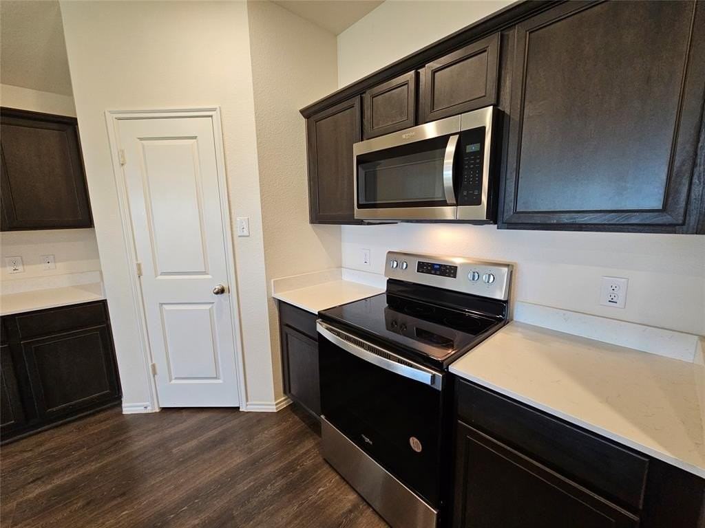 2220 Rosemary Way - Photo 3 of 33