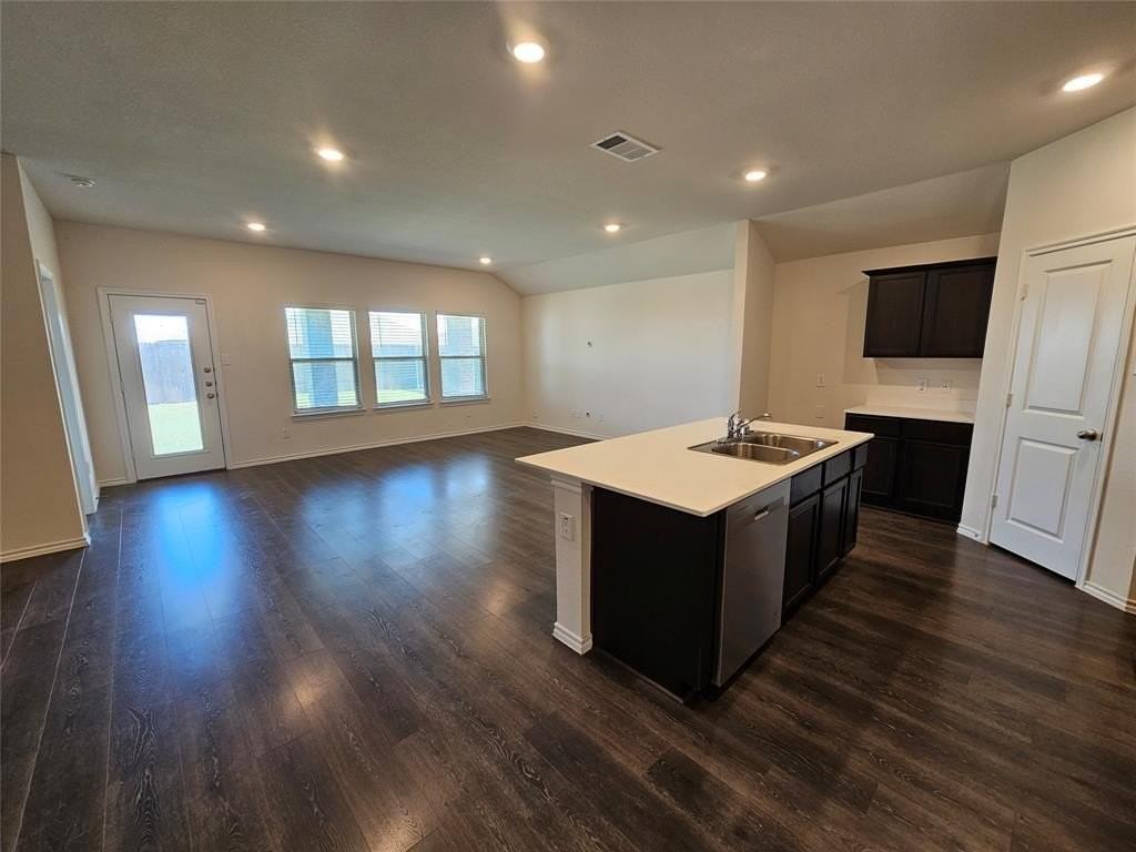 2220 Rosemary Way - Photo 6 of 33