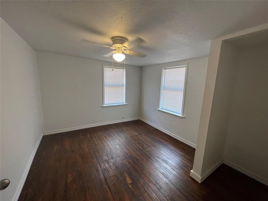 361 College Dr - Photo 5 of 8