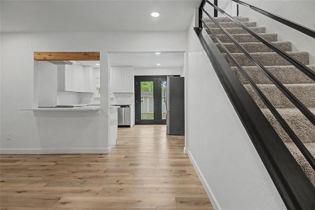 502 Rogers Way - Photo 3 of 23