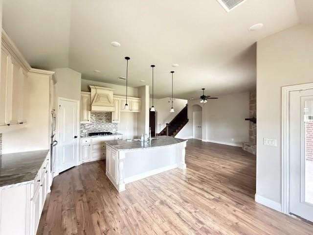 1009 Tree Shadow Ln - Photo 4 of 12