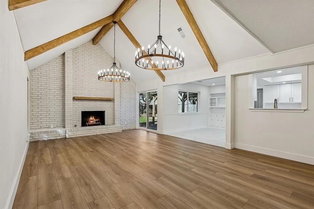 1704 Venetian Cir - Photo 2 of 16