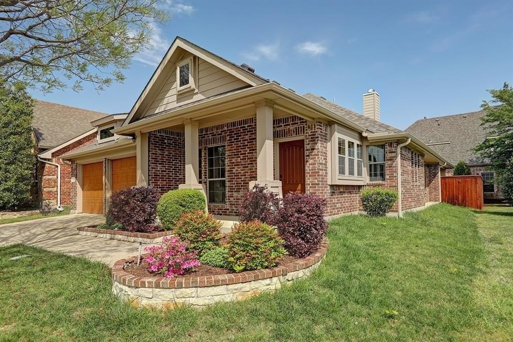 5700 Broken Spur - Photo 2 of 26