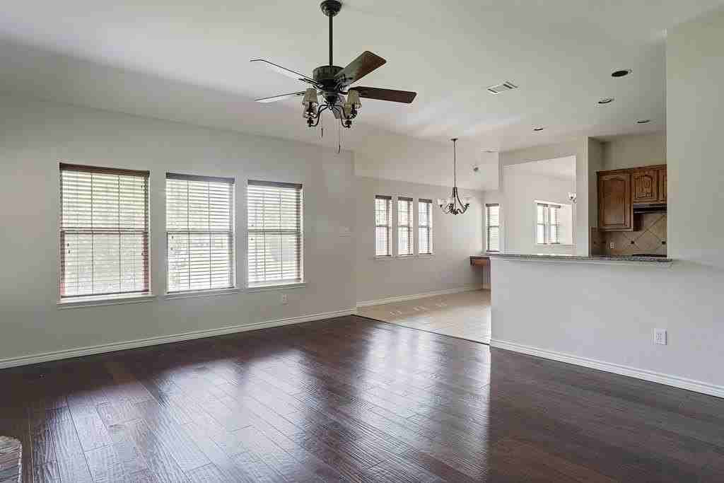 5700 Broken Spur - Photo 5 of 26