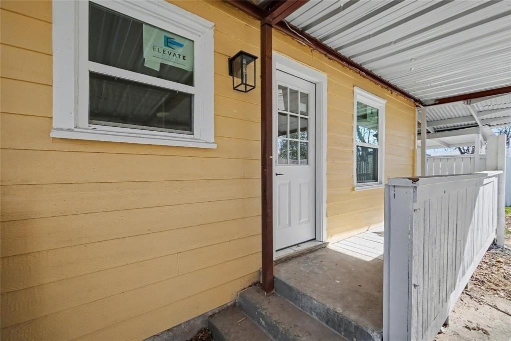 4220 Ramey Ave - Photo 2 of 24