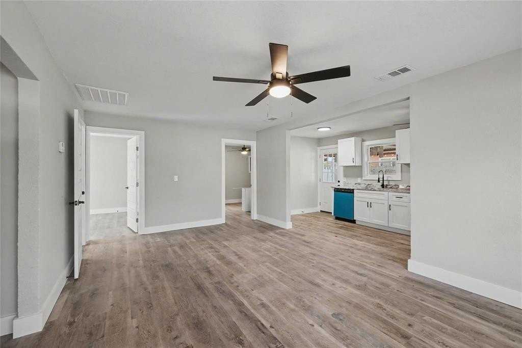 4220 Ramey Ave - Photo 6 of 24