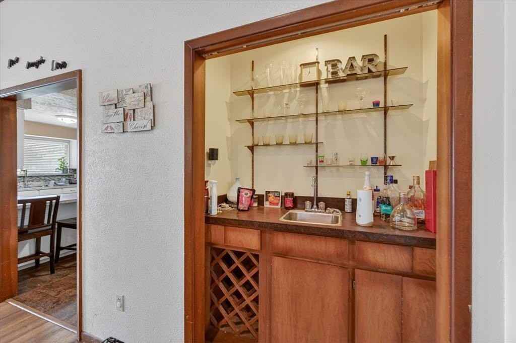 3921 Timberidge Dr - Photo 5 of 24