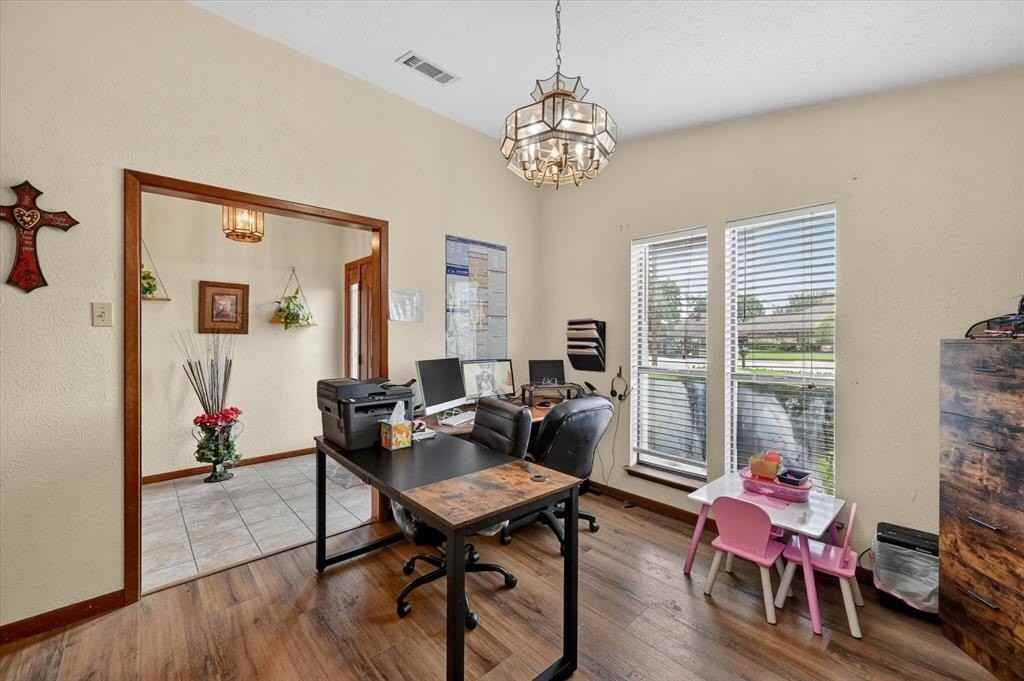 3921 Timberidge Dr - Photo 6 of 24