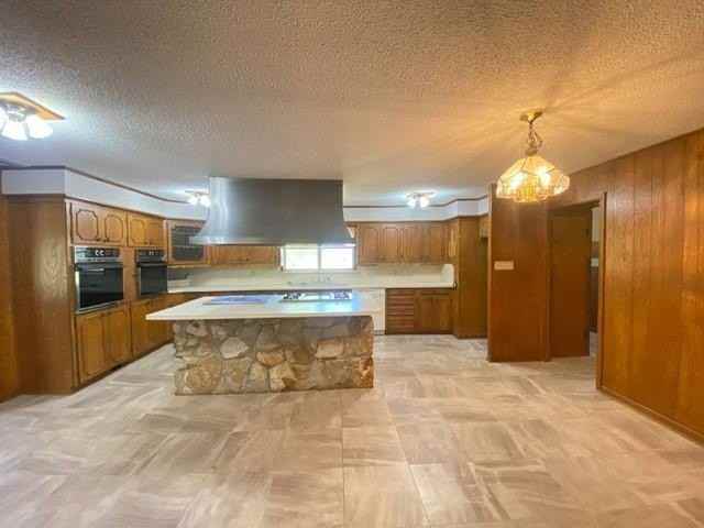 703 Merit St - Photo 5 of 39