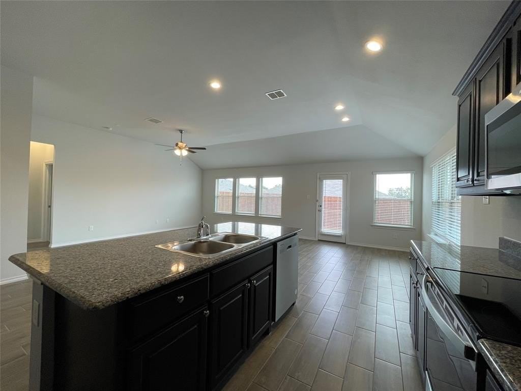 5752 Brookville Dr - Photo 5 of 26