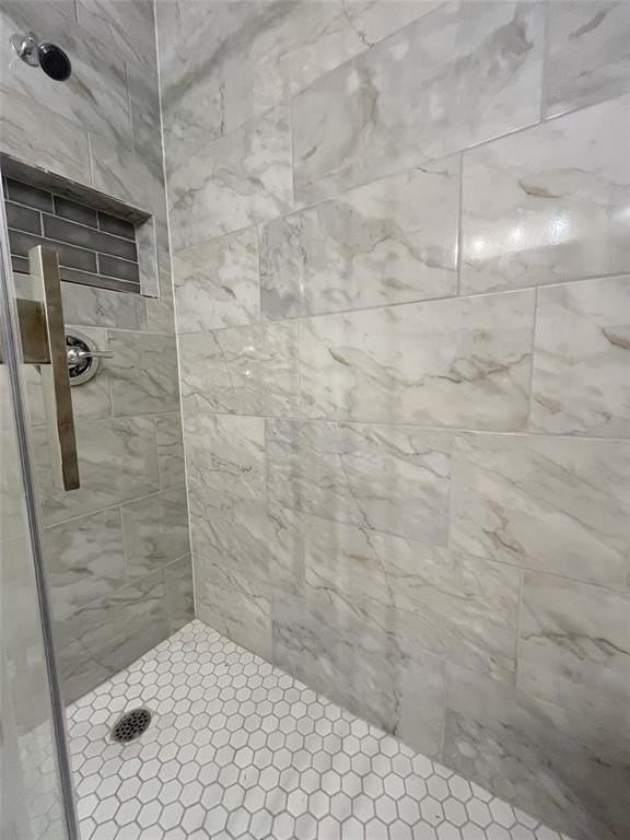 1622 Palm Beach Ave - Photo 5 of 27