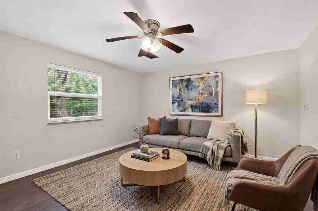 5011 Briar Patch Ln - Photo 5 of 36