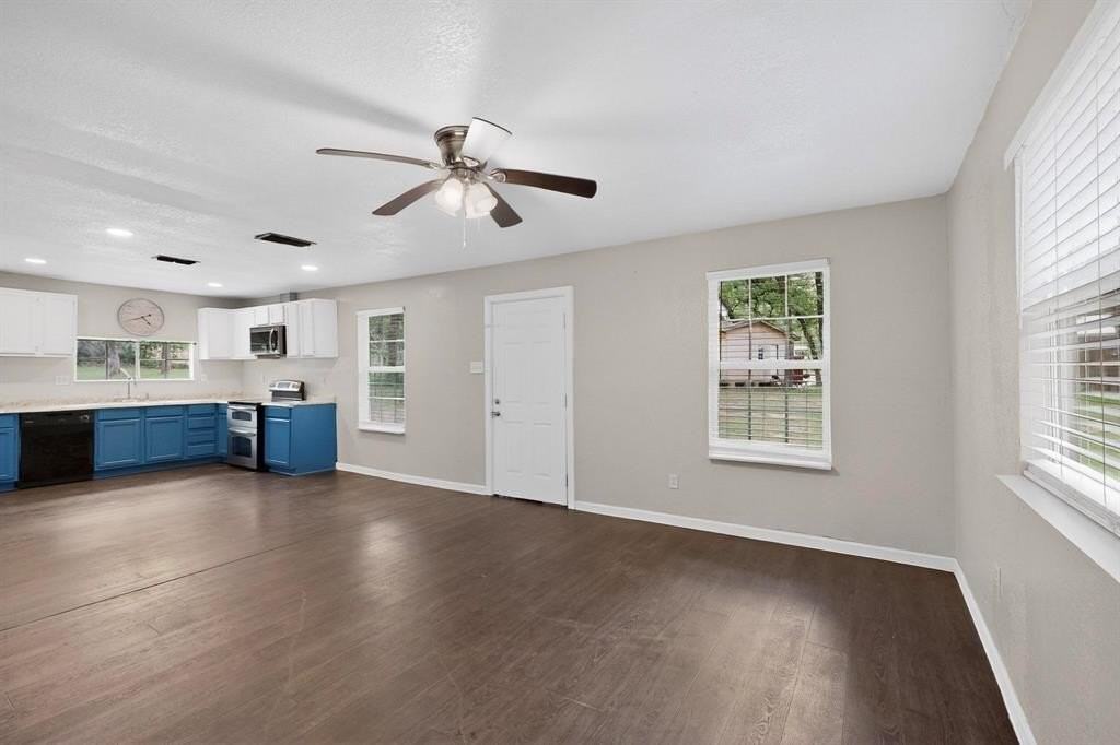 5011 Briar Patch Ln - Photo 6 of 36