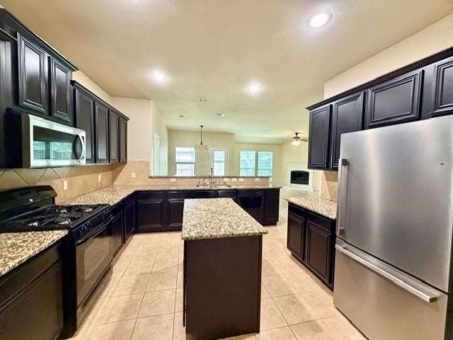 1106 Ellis Rd - Photo 6 of 19