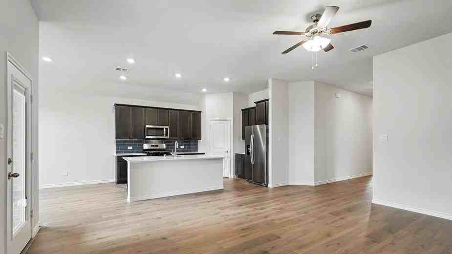 4198 Plateau Dr - Photo 6 of 16