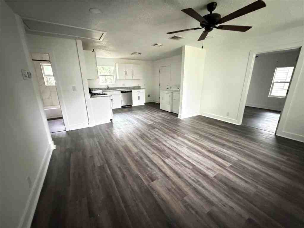 4312 Lorin Ave - Photo 3 of 17