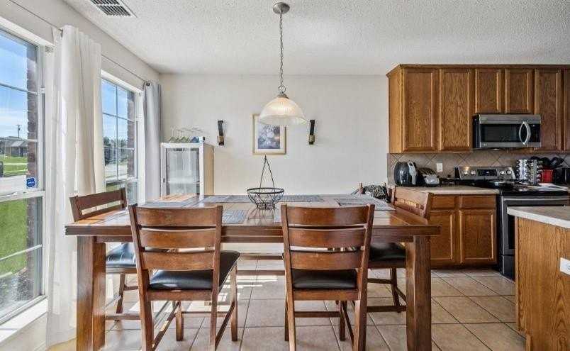 1609 Brandon Dr - Photo 5 of 7