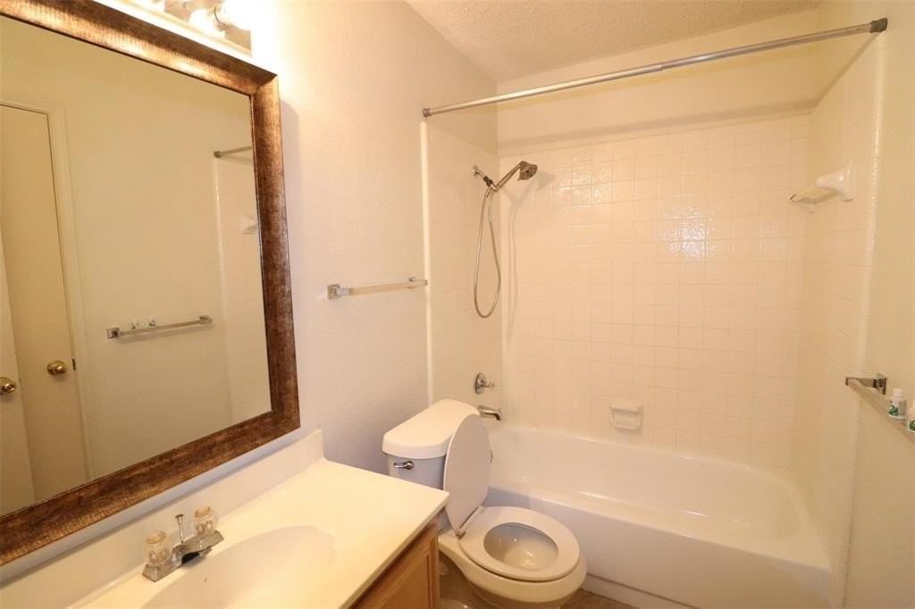 1101 Valley Branch Dr - Photo 7 of 10