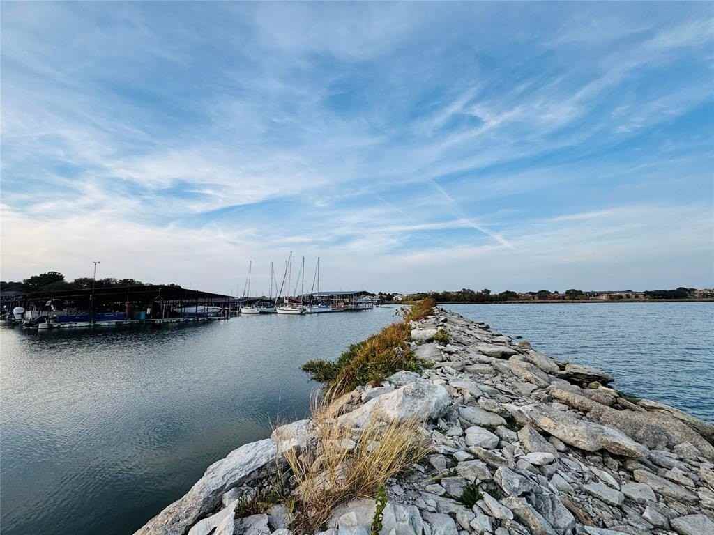 5612 Marina Dr #35 - Photo 2 of 28