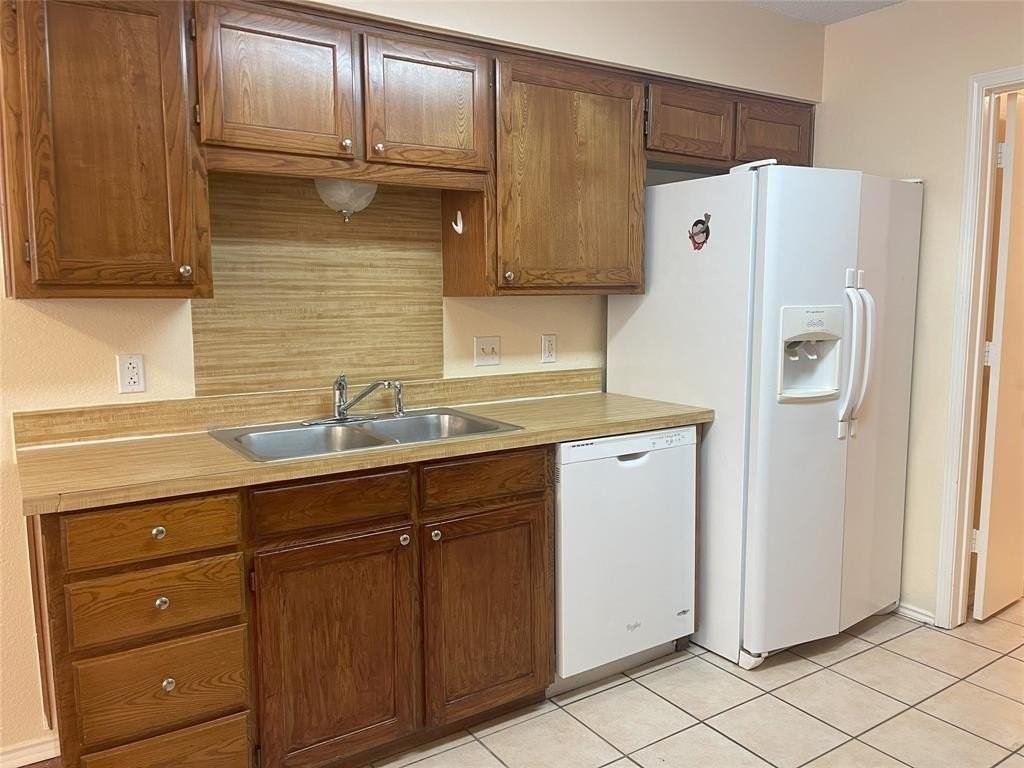 5719 Red Cactus Ct - Photo 6 of 13