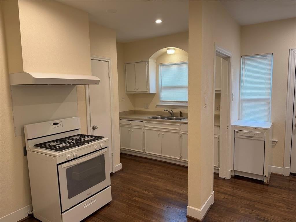 522 Cameron Ave - Photo 4 of 8