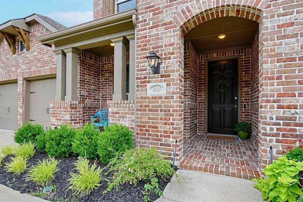 3515 Washington Dr - Photo 2 of 40