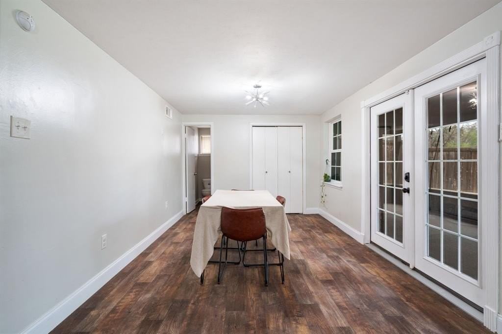 1614 Seevers Ave - Photo 5 of 19