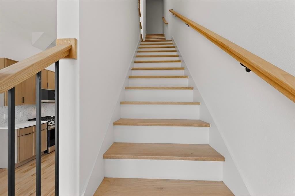 2080 Kelly Ave #109 - Photo 7 of 18