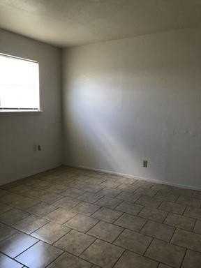 701 Cherry #C - Photo 5 of 7