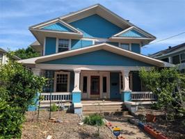 featured image of 4526 Reiger Ave
