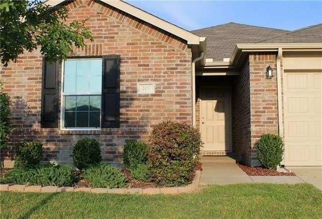 207 Citrus Dr - Photo 3 of 18