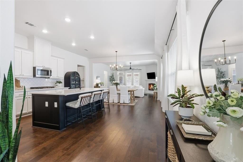 15137 Devonne Dr - Photo 6 of 28