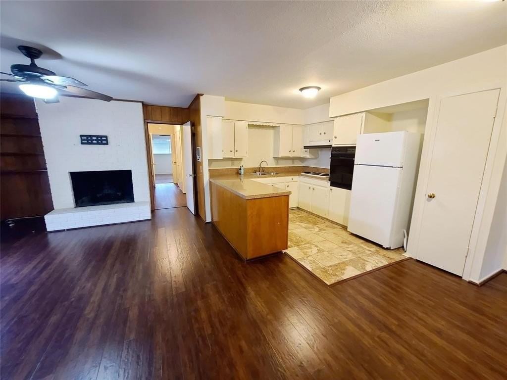 7436 Brentcove Cir - Photo 5 of 19