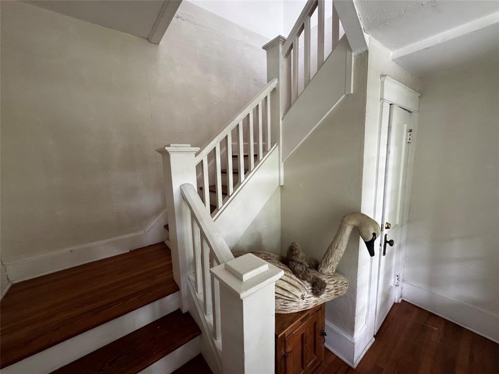 4932 Victor St - Photo 3 of 24