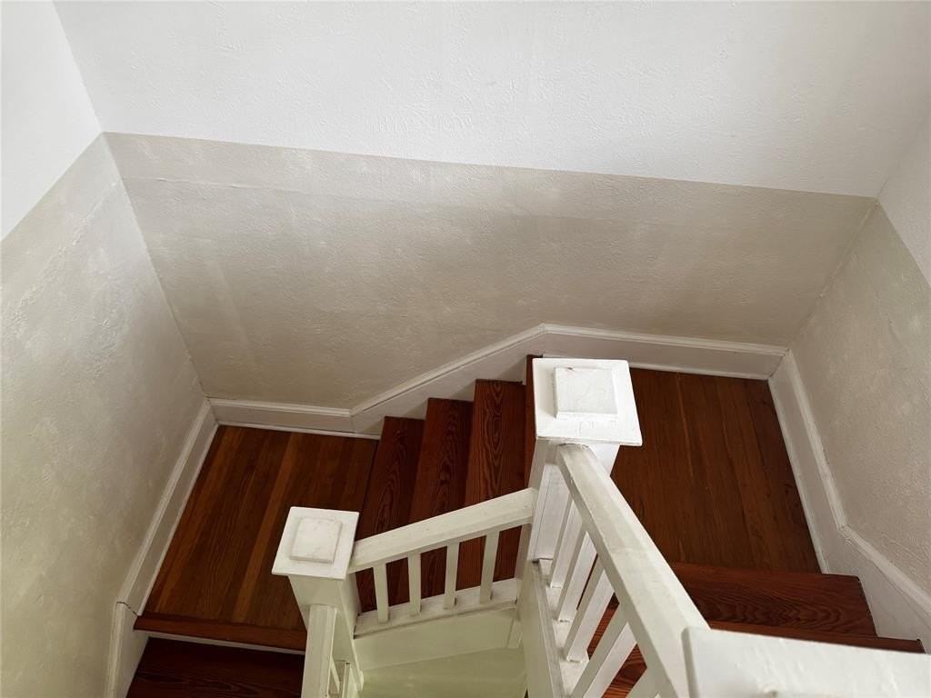 4932 Victor St - Photo 4 of 24