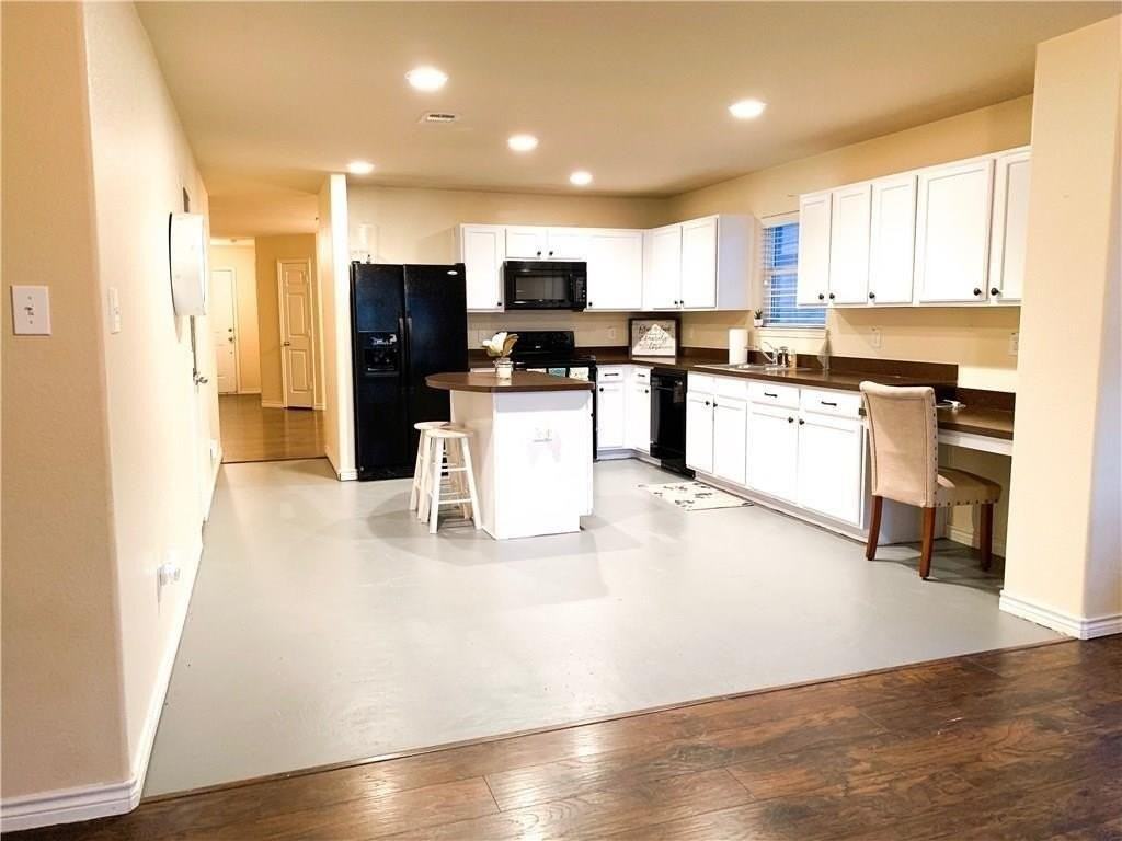 8832 Elk Creek Ln - Photo 5 of 28