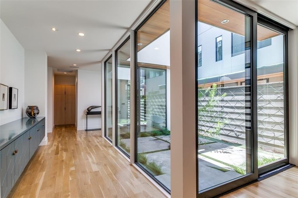 3617 Springbrook St - Photo 4 of 37