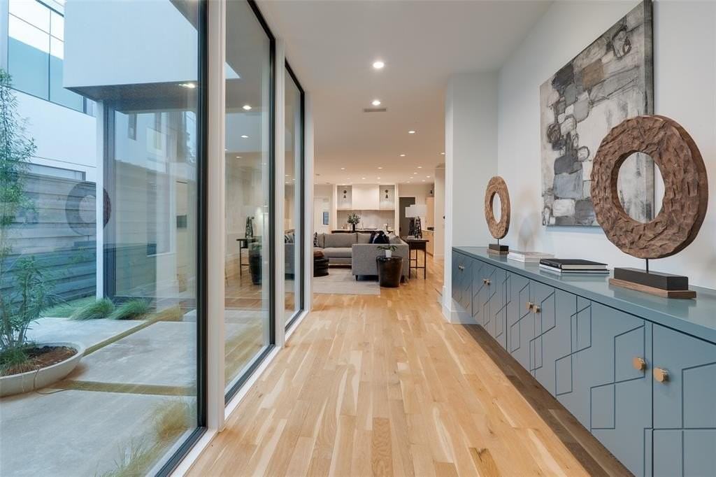 3617 Springbrook St - Photo 5 of 37