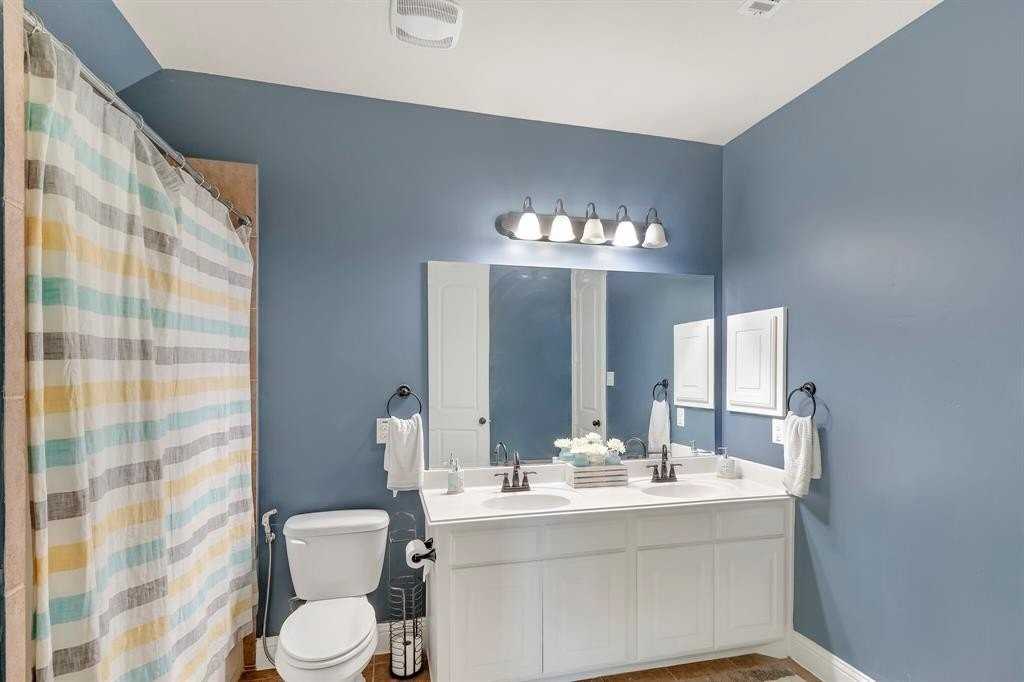 3632 Danbury Ln - Photo 5 of 30