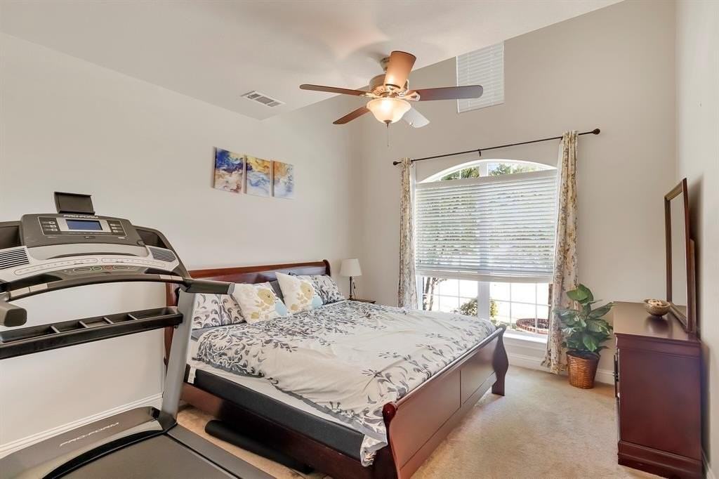 3632 Danbury Ln - Photo 6 of 30